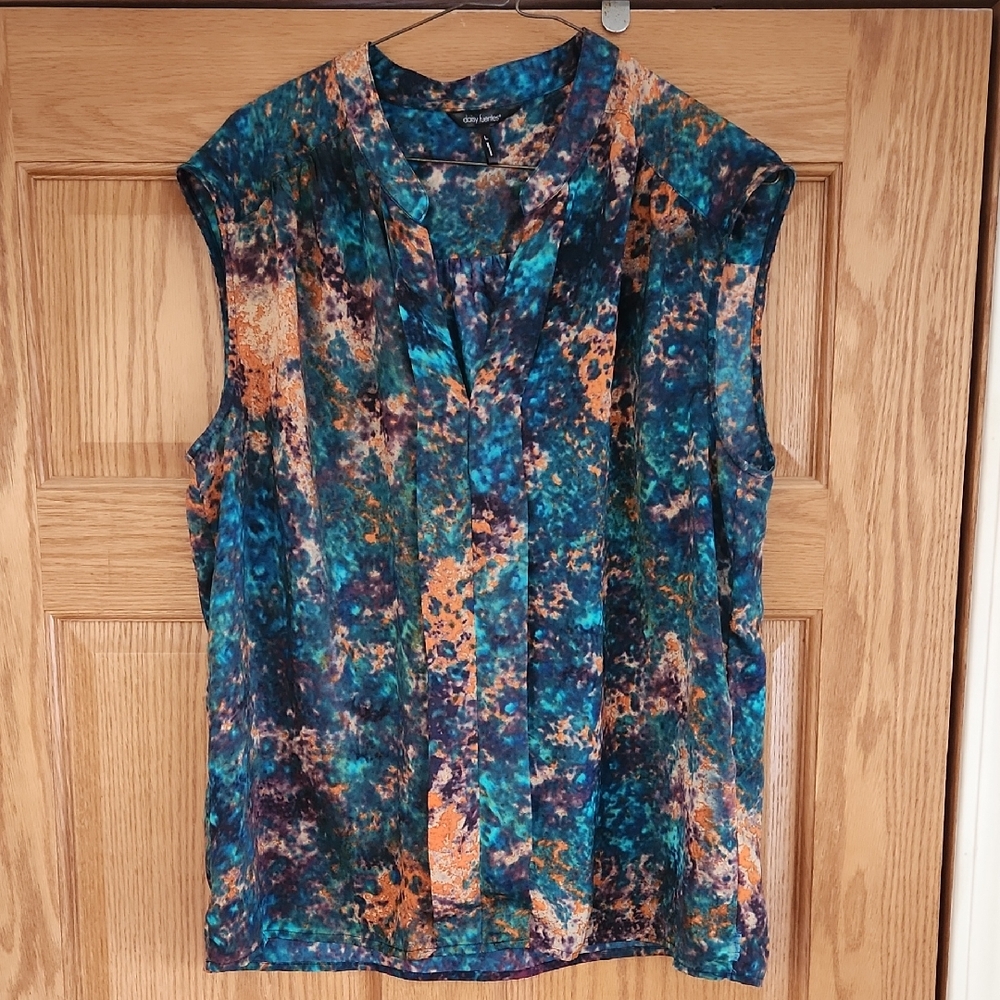 Daisy Fuentes Multicolor Sleeveless Blouse